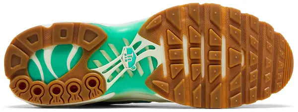 Air Max Plus Print 'Alternate Galaxy' sneaker product image 2 | Foot Spikes
