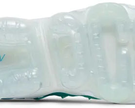 Wmns Air VaporMax Plus 'Mint Foam Laser Blue' sneaker product image 2 | Foot Spikes