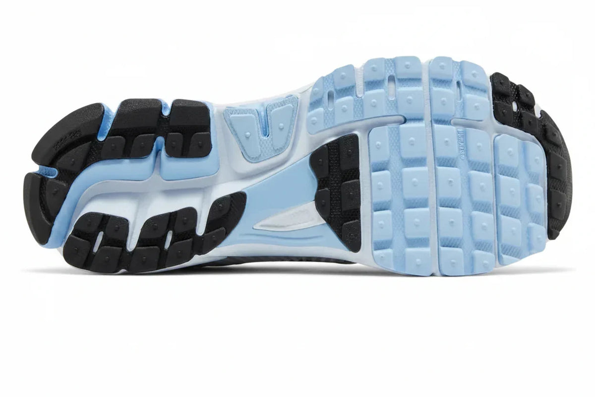Wmns Air Zoom Vomero 5 'Metallic Silver Blue Tint' sneaker product image 2 | Foot Spikes