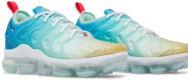 Wmns Air VaporMax Plus 'Mint Foam Laser Blue' sneaker product image 4 | Foot Spikes