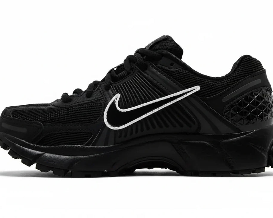 Wmns Air Zoom Vomero 5 'Black White' sneaker product image 1 | Foot Spikes