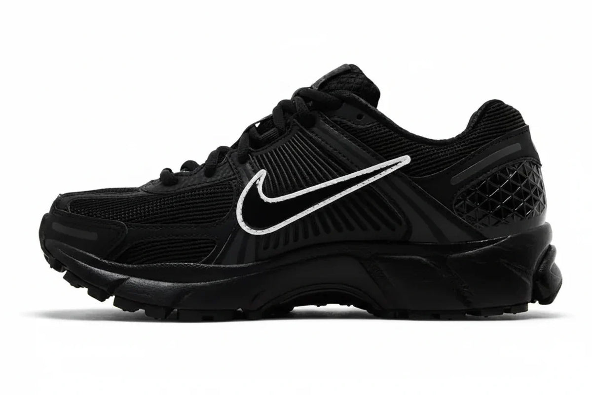 Wmns Air Zoom Vomero 5 'Black White' sneaker product image 1 | Foot Spikes