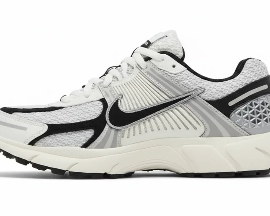 Wmns Air Zoom Vomero 5 'Photon Dust Black' sneaker product image 1 | Foot Spikes