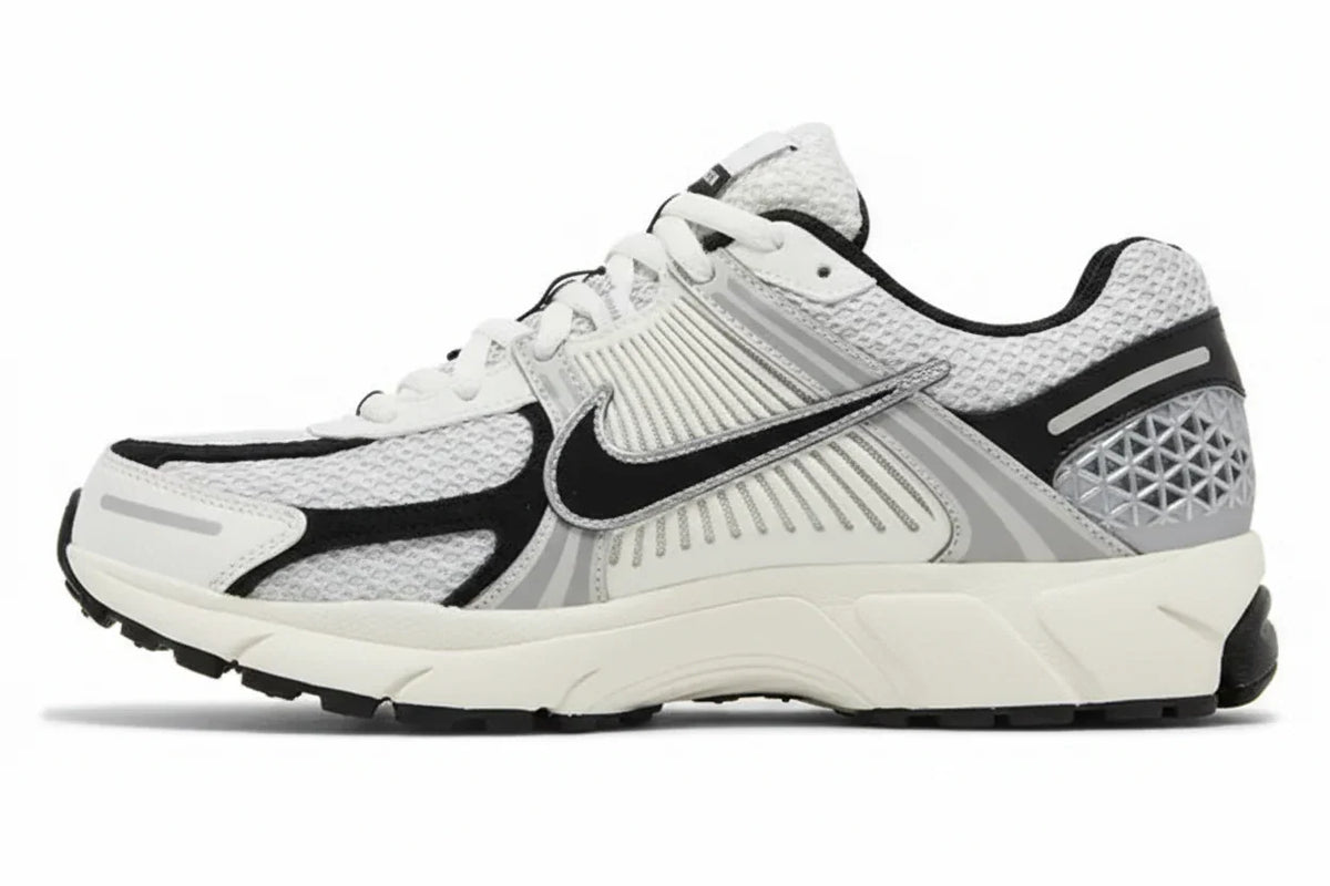 Wmns Air Zoom Vomero 5 'Photon Dust Black' sneaker product image 1 | Foot Spikes