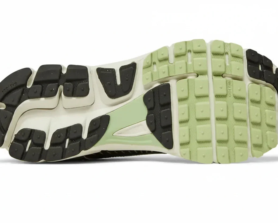 Wmns Air Zoom Vomero 5 'Cobblestone' sneaker product image 2 | Foot Spikes