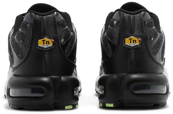 Air Max Plus SE 'Black Chrome' sneaker product image 3 | Foot Spikes