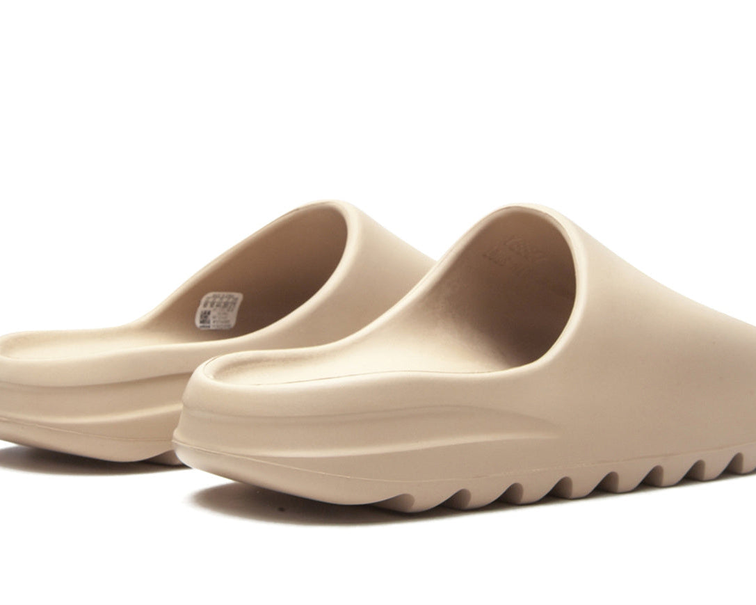YEEZY SLIDE "Pure 2021" sneaker product image 3 | Foot Spikes