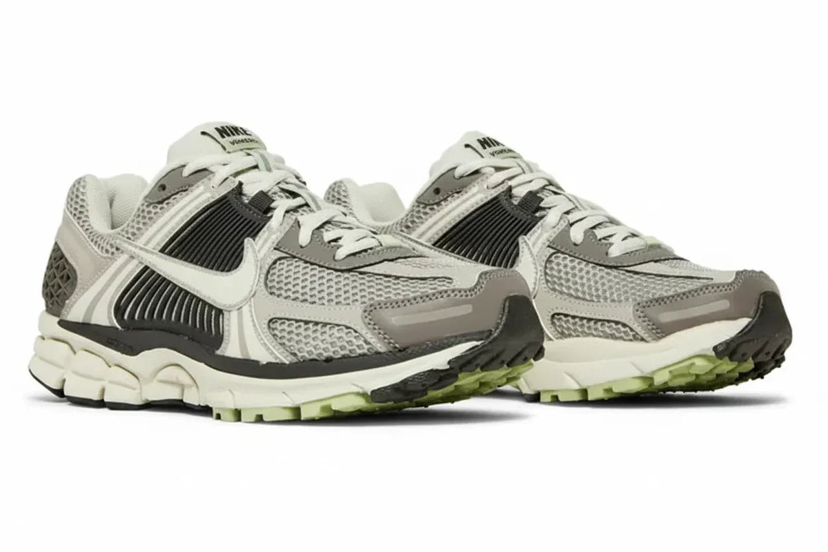 Wmns Air Zoom Vomero 5 'Cobblestone' sneaker product image 4 | Foot Spikes