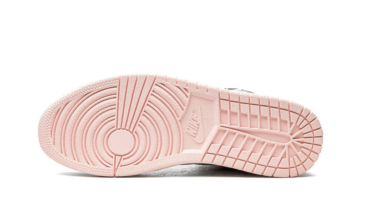 AIR JORDAN 1 HIGH WMNS "Bubble Gum" sneaker product image 5 | Foot Spikes