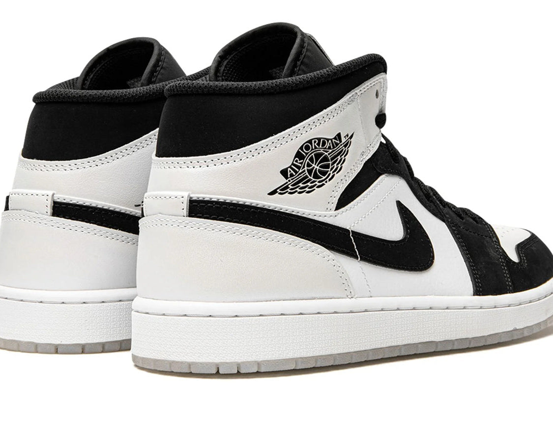 Air Jordan 1 MID SE "Diamond" sneaker product image 4 | Foot Spikes