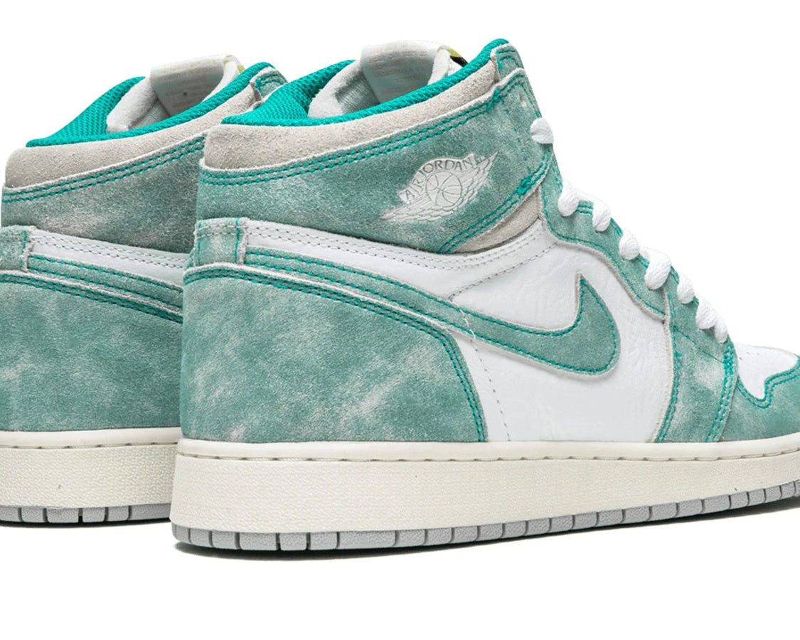 Air Jordan 1 Retro High OG "Turbo Green" sneaker product image 5 | Foot Spikes