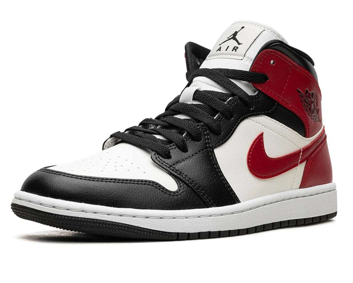 AIR JORDAN 1 MID WMNS "Black Toe" sneaker product image 3 | Foot Spikes