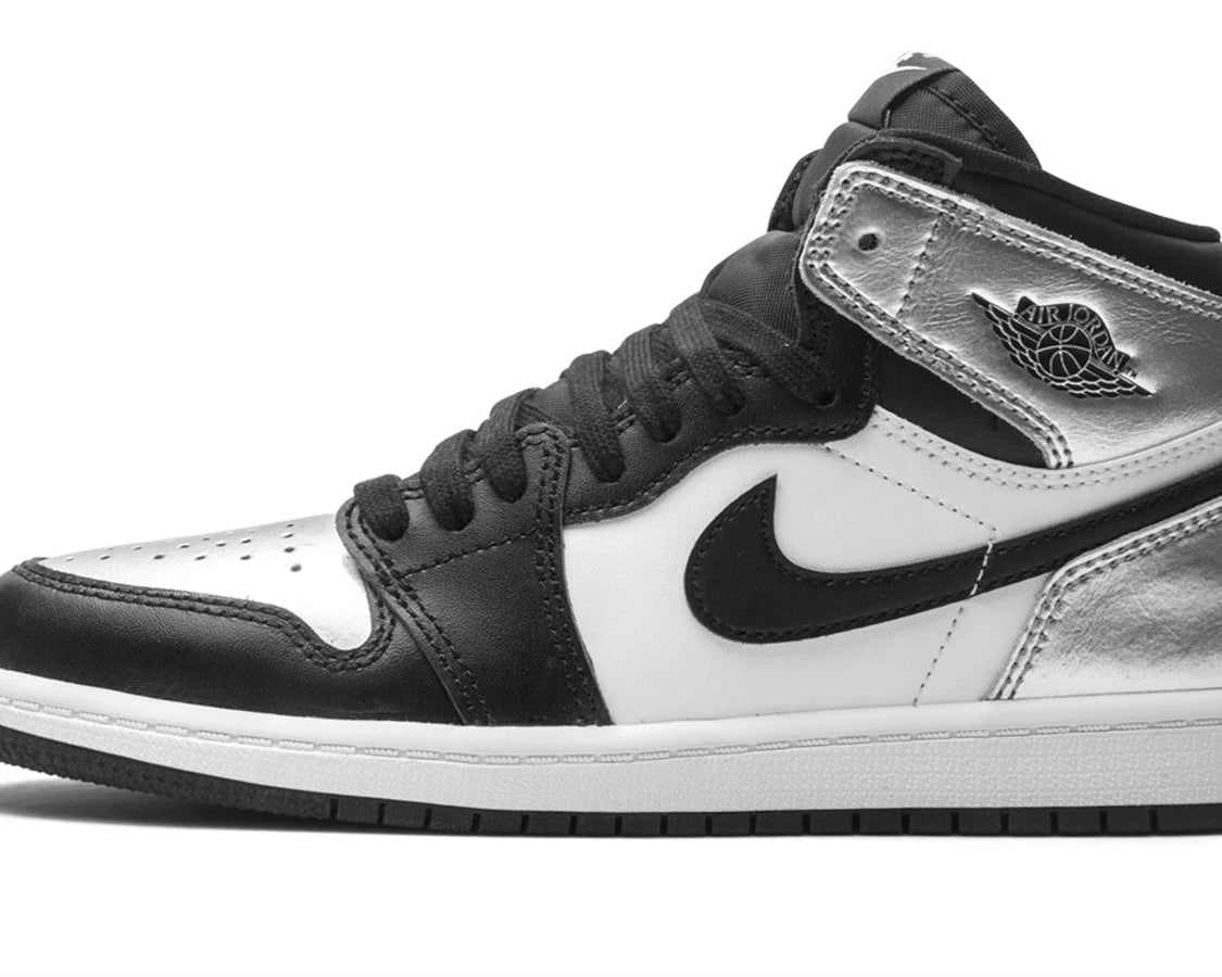 AIR JORDAN 1 RETRO HIGH OG WMNS "Silver Toe" sneaker product image 1 | Foot Spikes