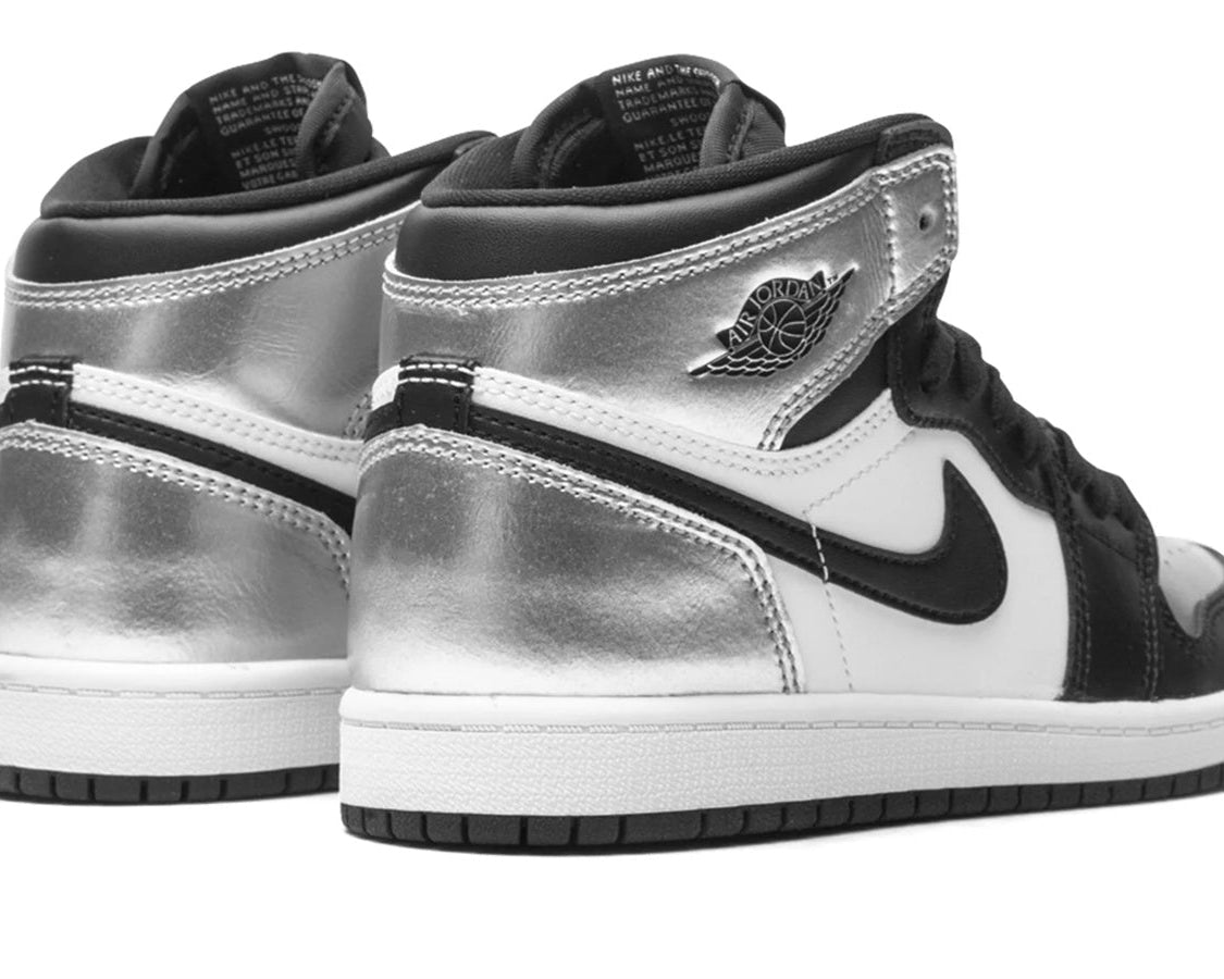 AIR JORDAN 1 RETRO HIGH OG WMNS "Silver Toe" sneaker product image 4 | Foot Spikes