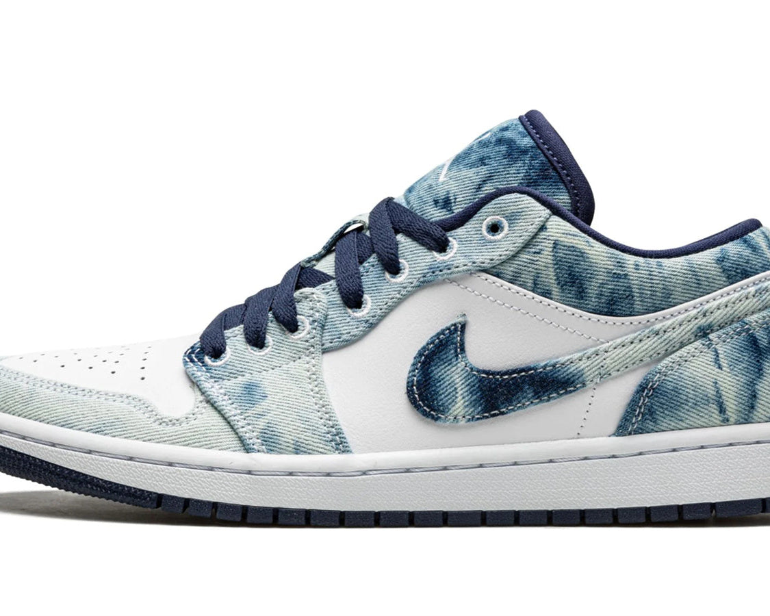 Air Jordan 1 Low SE "Washed Denim" sneaker product image 1 | Foot Spikes