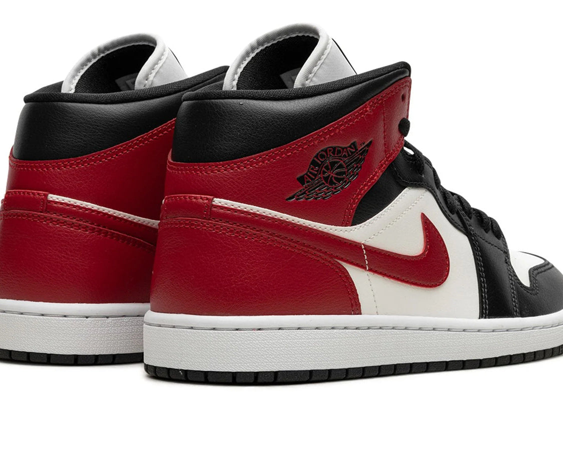 AIR JORDAN 1 MID WMNS "Black Toe" sneaker product image 4 | Foot Spikes
