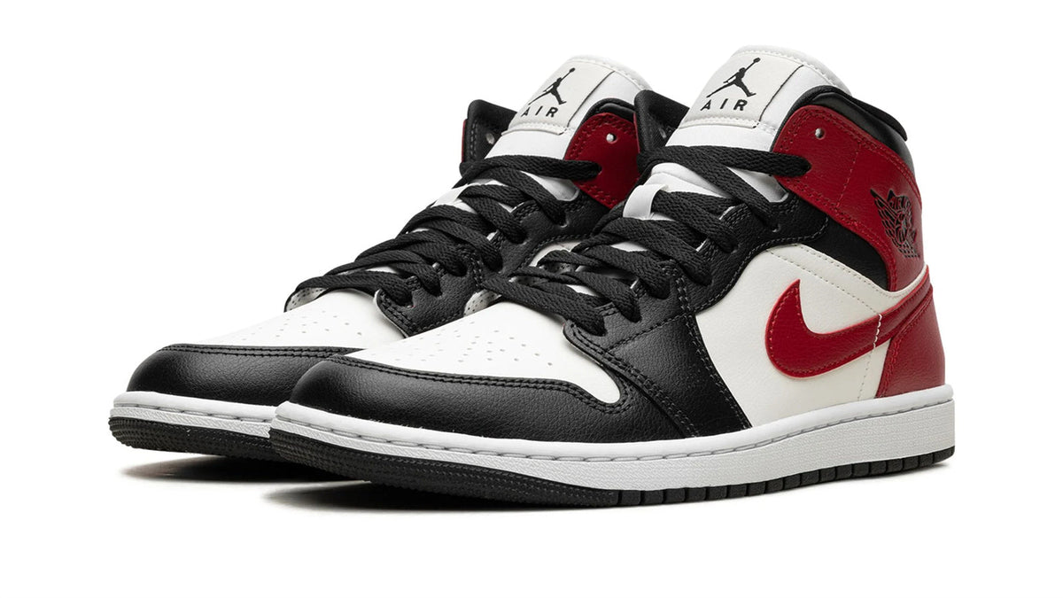 AIR JORDAN 1 MID WMNS "Black Toe" sneaker product image 2 | Foot Spikes