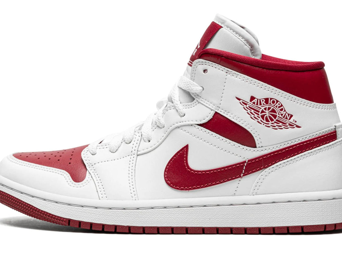 AIR JORDAN 1 MID WMNS "Reverse Chicago" sneaker product image 1 | Foot Spikes