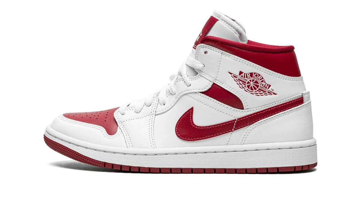 AIR JORDAN 1 MID WMNS "Reverse Chicago" sneaker product image 1 | Foot Spikes