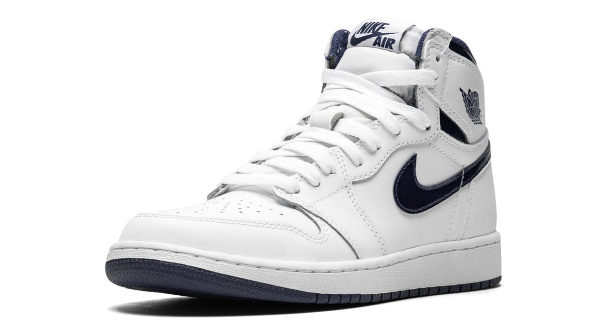 Air Jordan 1 High OG GS sneaker product image 3 | Foot Spikes