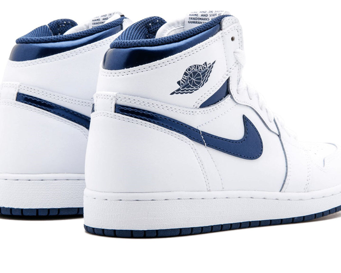 Air Jordan 1 High OG GS sneaker product image 4 | Foot Spikes
