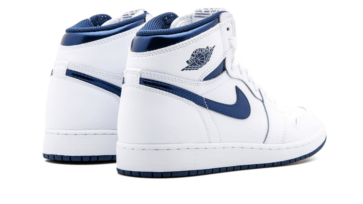 Air Jordan 1 High OG GS sneaker product image 4 | Foot Spikes