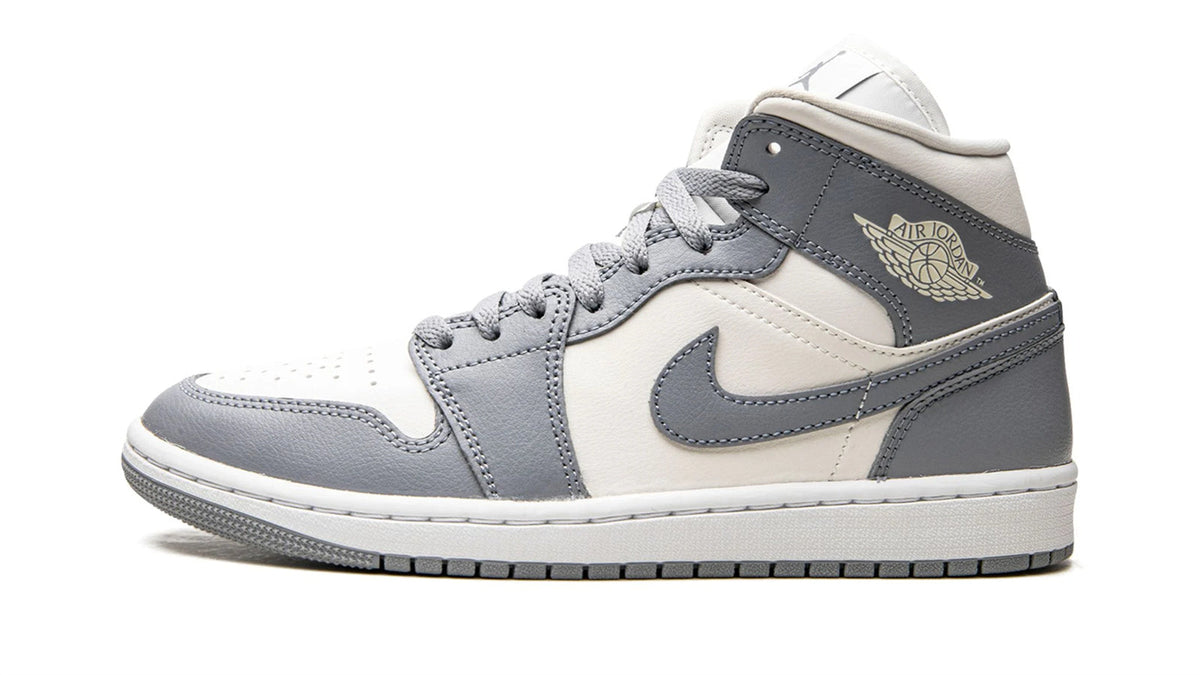 AIR JORDAN 1 MID WMNS "Stealth" sneaker product image 1 | Foot Spikes
