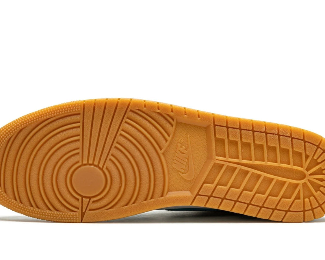 Air Jordan 1 Low SE "Barcelona" sneaker product image 5 | Foot Spikes
