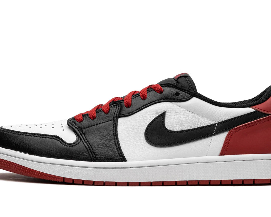 Air Jordan 1 Low GS "Black Toe" sneaker product image 1 | Foot Spikes