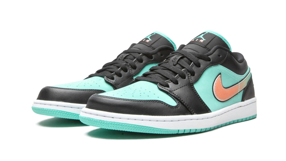 Air Jordan 1 Low SE "Tropical Twist" sneaker product image 2 | Foot Spikes