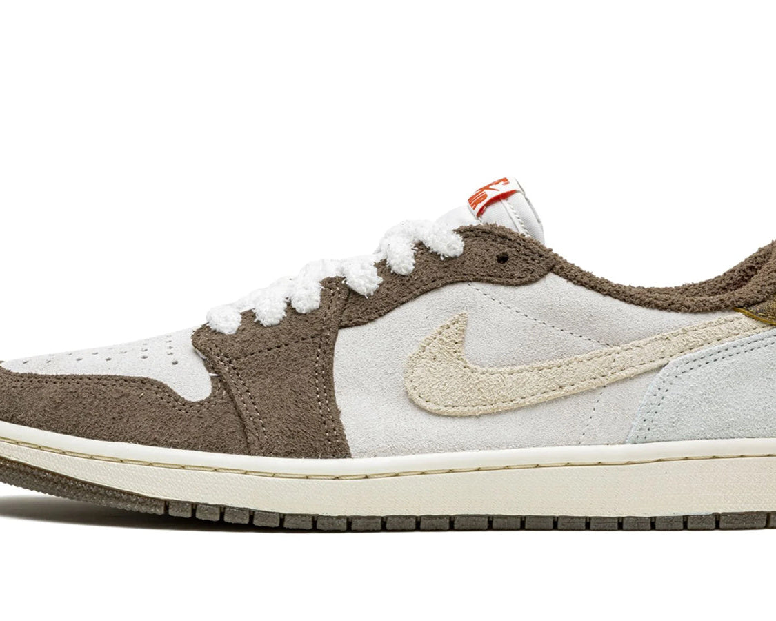 Air Jordan 1 Low "Year Of The Rabbit" sneaker product image 1 | Foot Spikes