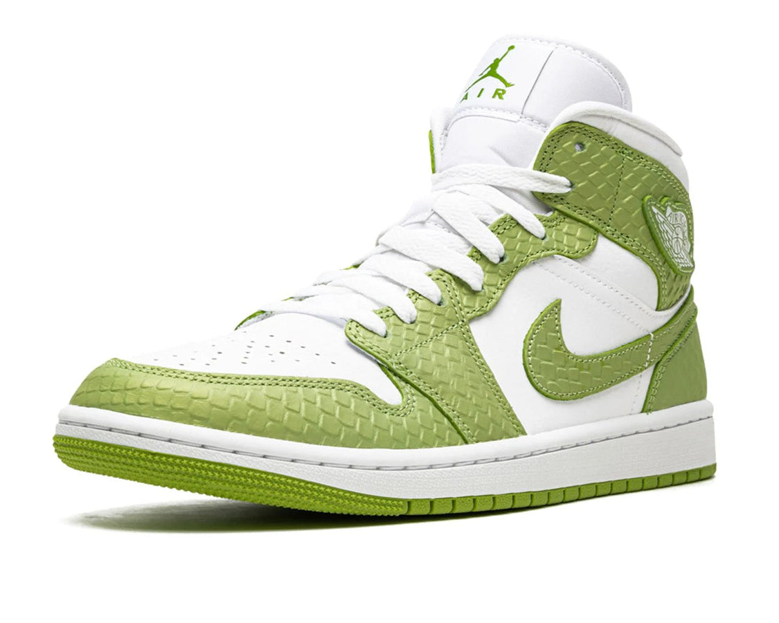 AIR JORDAN 1 MID SE WMNS "Green Python" sneaker product image 3 | Foot Spikes