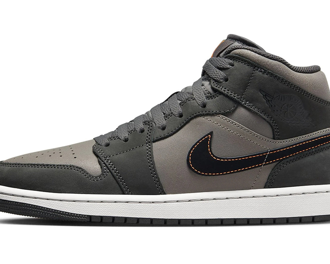 Air Jordan 1 Mid SE "Night Stadium" sneaker product image 1 | Foot Spikes