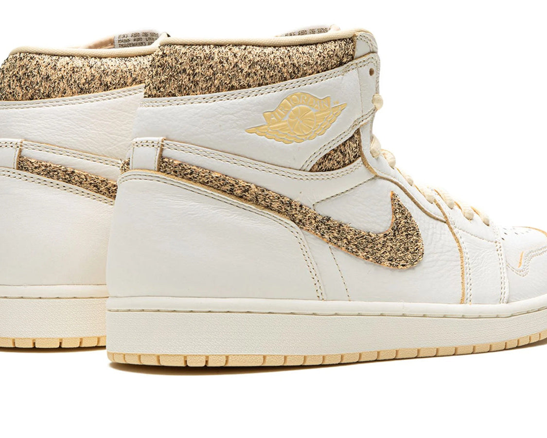 Air Jordan 1 Retro High OG "Vibrations Of Naija" sneaker product image 4 | Foot Spikes