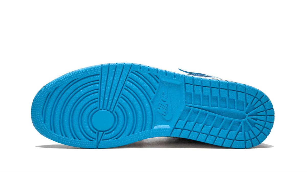 Air Jordan 1 Retro High "Off-White - UNC" sneaker product image 5 | Foot Spikes