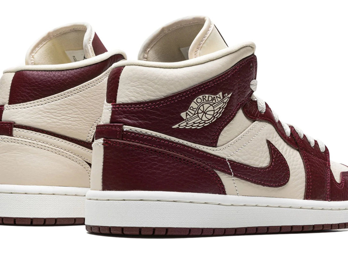 AIR JORDAN 1 WMNS "Split Cherrywood Red" sneaker product image 4 | Foot Spikes