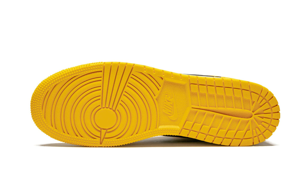 Air Jordan 1 Mid SE "Lakers" sneaker product image 5 | Foot Spikes