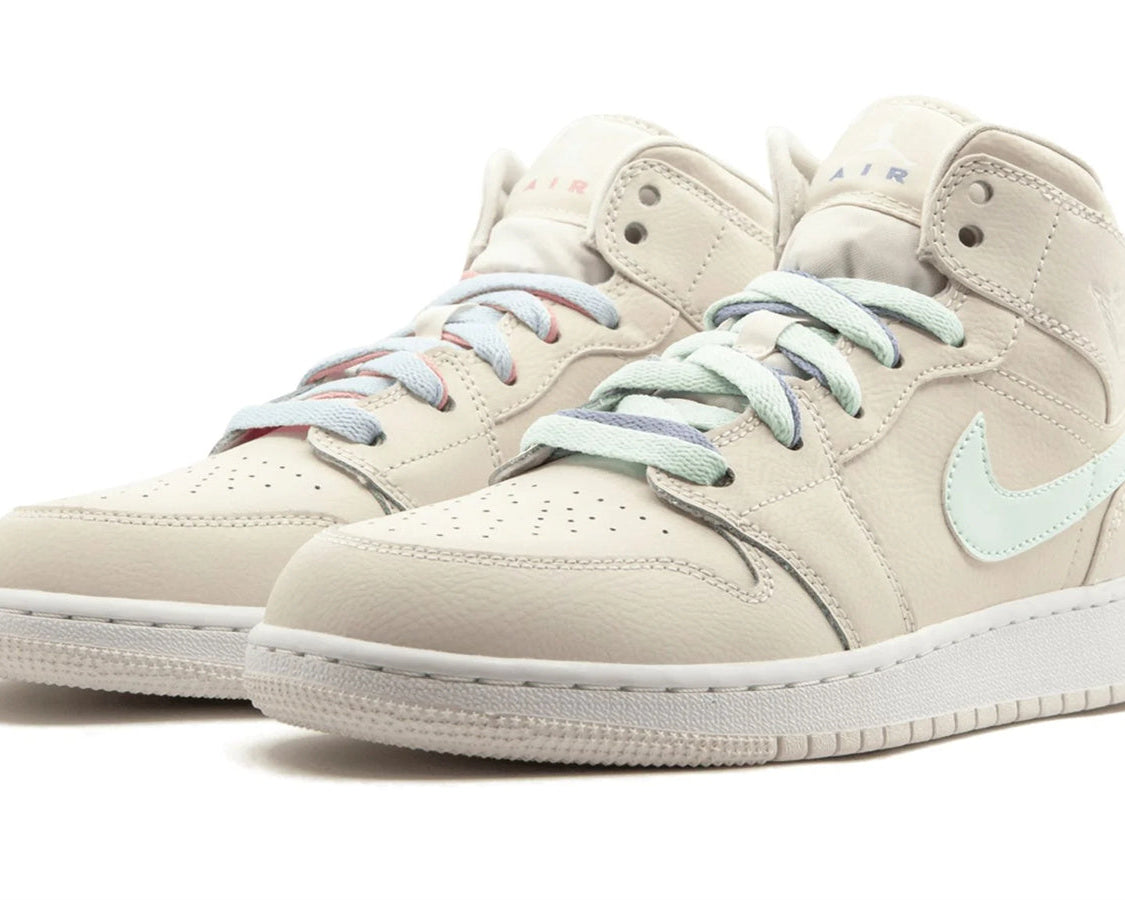 Air Jordan 1 Mid GS "Phantom" sneaker product image 2 | Foot Spikes