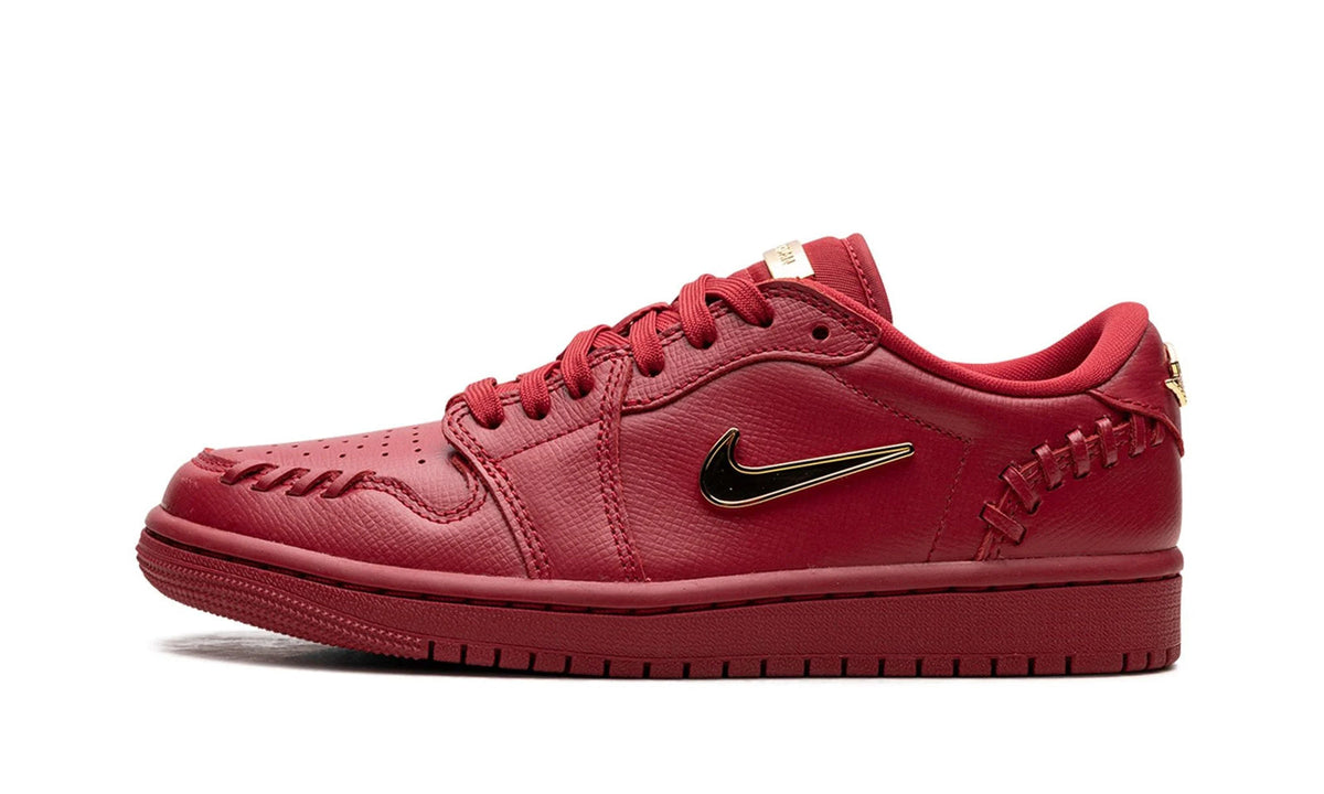 Air Jordan 1 "Gym Red" sneaker product image 1 | Foot Spikes