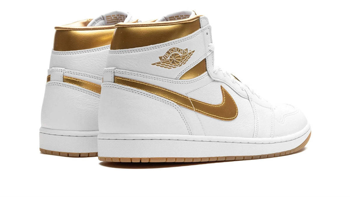 AIR JORDAN 1 RETRO HIGH OG WMNS "Metallic Gold" sneaker product image 4 | Foot Spikes