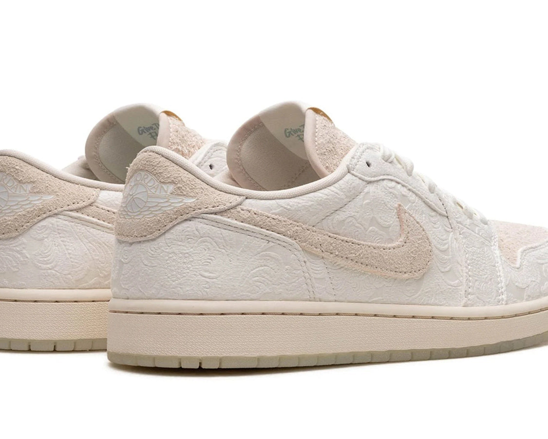 Air Jordan 1 Low OG "Chris Paul - Give Them Flowers" sneaker product image 4 | Foot Spikes