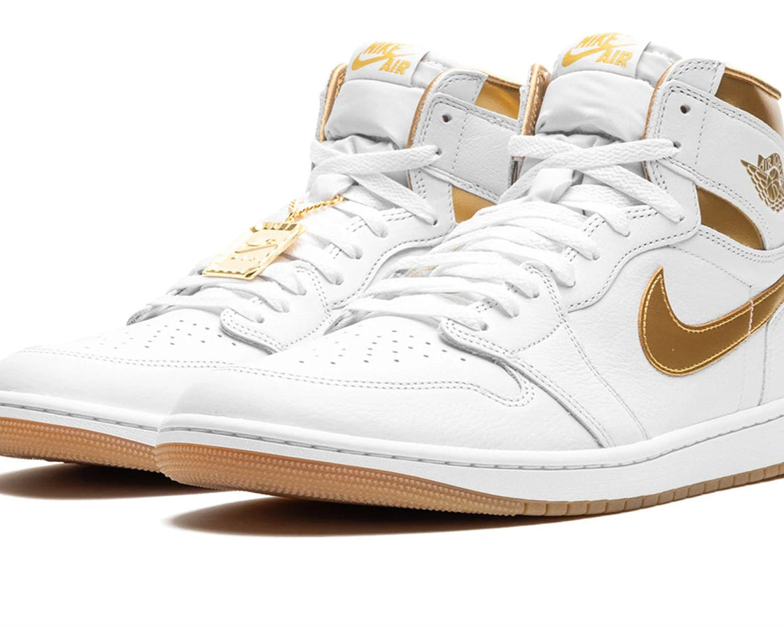 AIR JORDAN 1 RETRO HIGH OG WMNS "Metallic Gold" sneaker product image 2 | Foot Spikes
