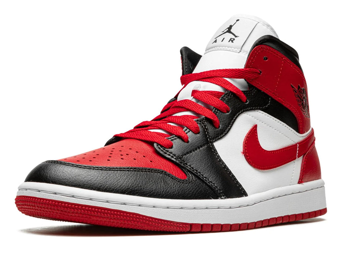Air Jordan 1 Retro High OG GS "Bred Toe" sneaker product image 3 | Foot Spikes