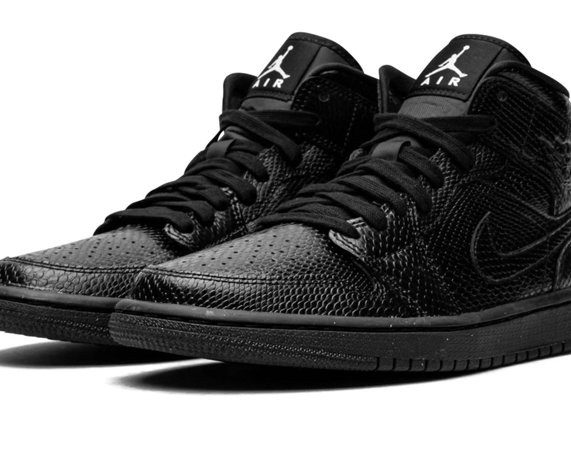 AIR JORDAN 1 MID WMNS "Black Snakeskin" sneaker product image 2 | Foot Spikes