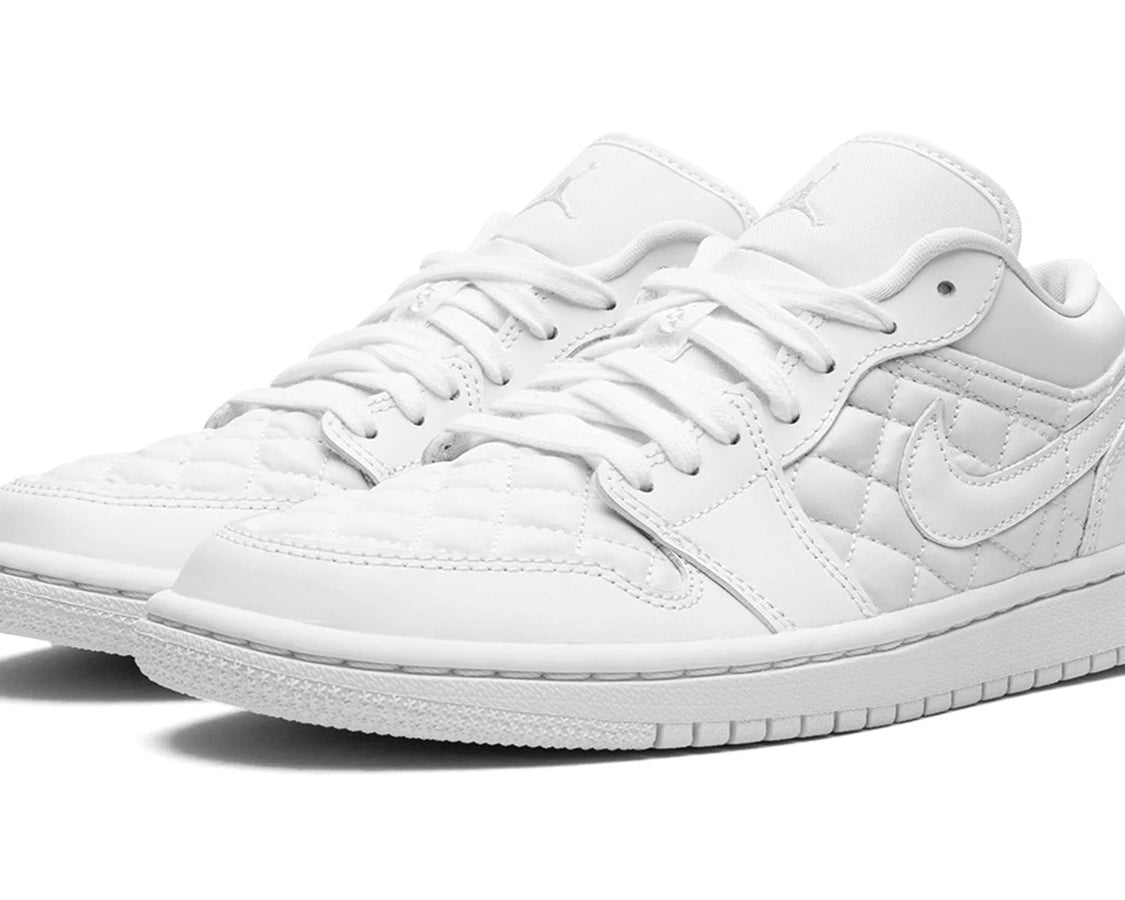 AIR JORDAN 1 LOW QUILTED WMNS "Quilted White" sneaker product image 2 | Foot Spikes