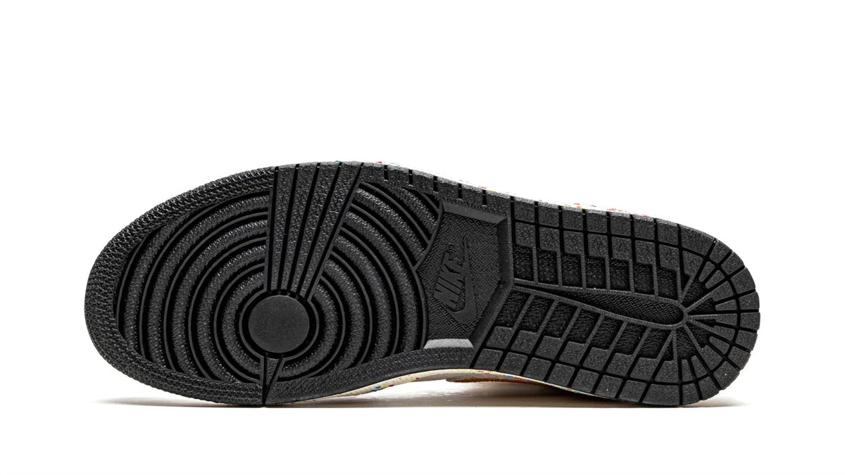 Air Jordan 1 Mid SE "Brushstroke" sneaker product image 3 | Foot Spikes