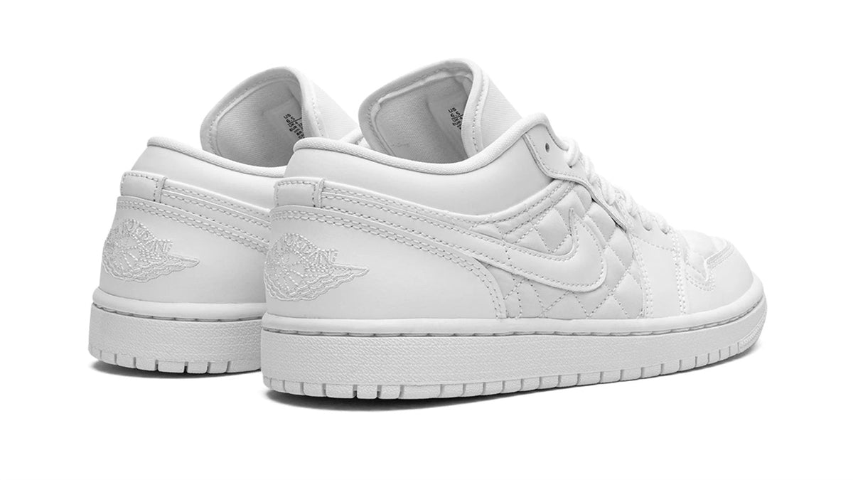 AIR JORDAN 1 LOW QUILTED WMNS "Quilted White" sneaker product image 4 | Foot Spikes
