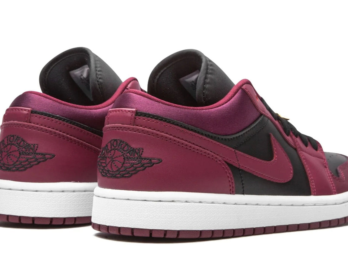 AIR JORDAN 1 LOW SE WMNS "Beetroot" sneaker product image 4 | Foot Spikes