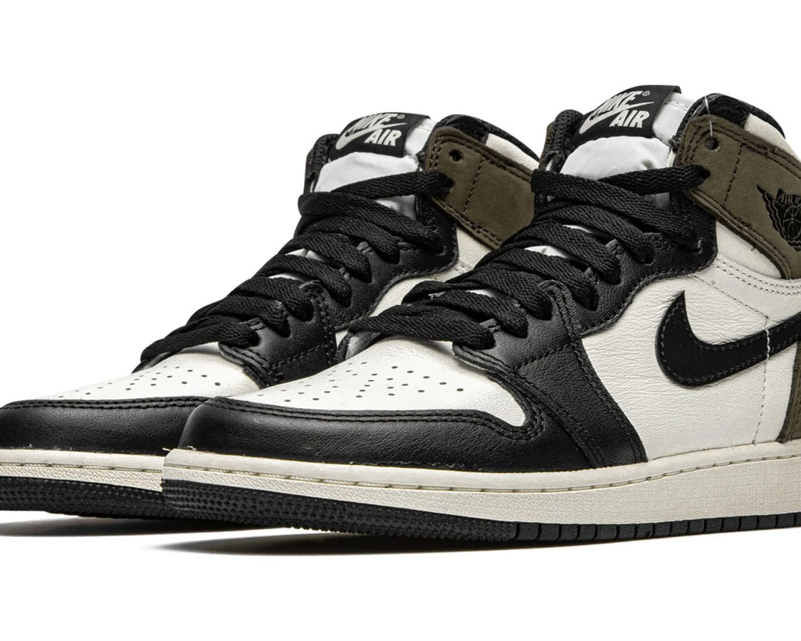 Air Jordan 1 Retro High OG GS "Dark Mocha" sneaker product image 3 | Foot Spikes