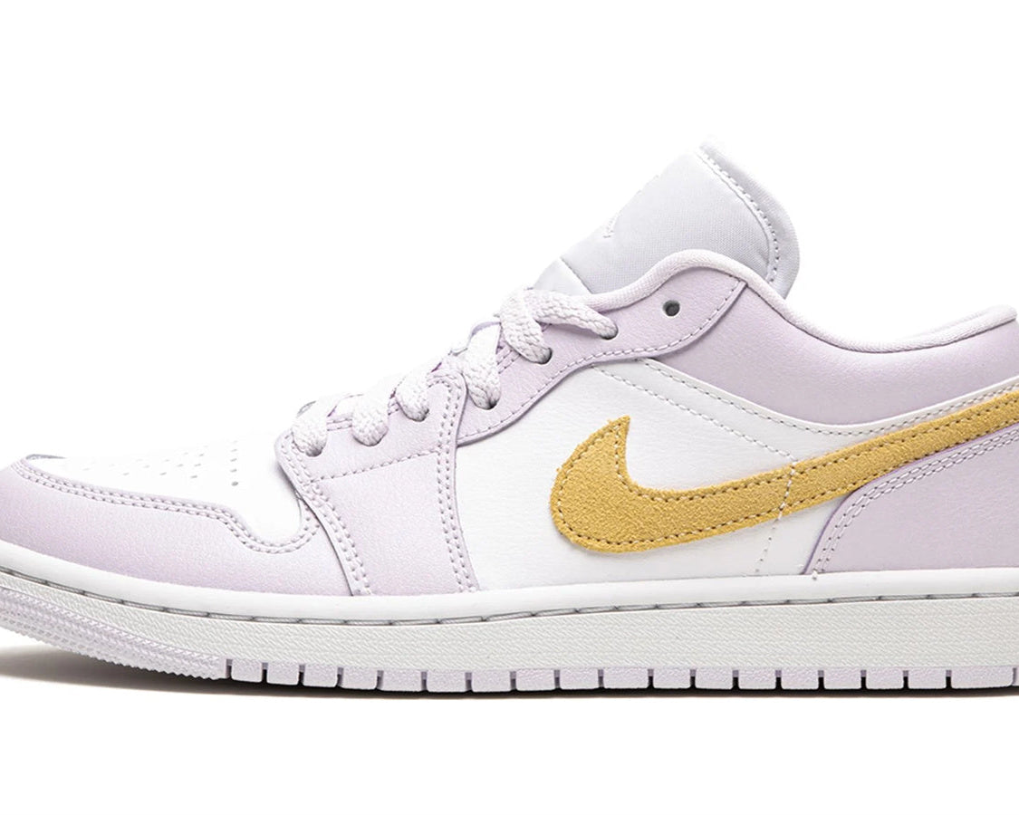 AIR JORDAN 1 LOW WMNS "Barely Grape" sneaker product image 1 | Foot Spikes